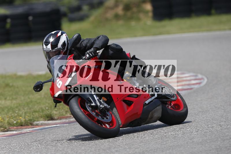 /27 12.06.2025 Ducati Schweiz Trackday Warmup  ADR/blau-bleu/6
